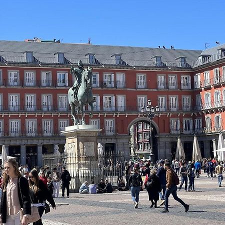 Economico Piso En Madrid Centroアパートメント エクステリア 写真